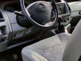 2006-opel-vivaro-1438023-46335334