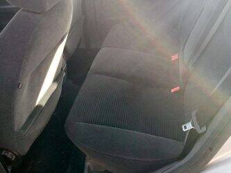 2006-ford-focus-1438026-46335421