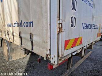 2012-renault-premium-1438027-46335491