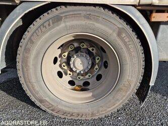 2012-renault-premium-1438027-46335495