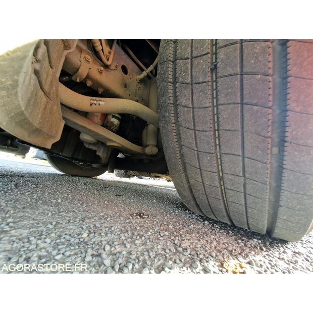 2012 Renault PREMIUM-46335505