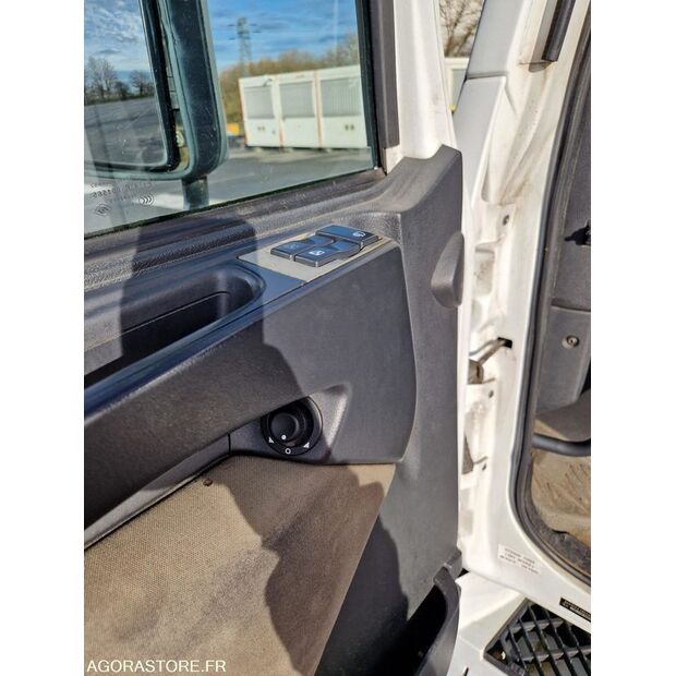 2012 Renault PREMIUM-46335508