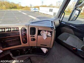 2012-renault-premium-1438027-46335514