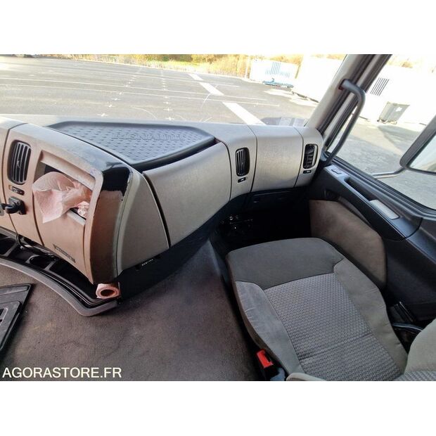 2012 Renault PREMIUM-46335515