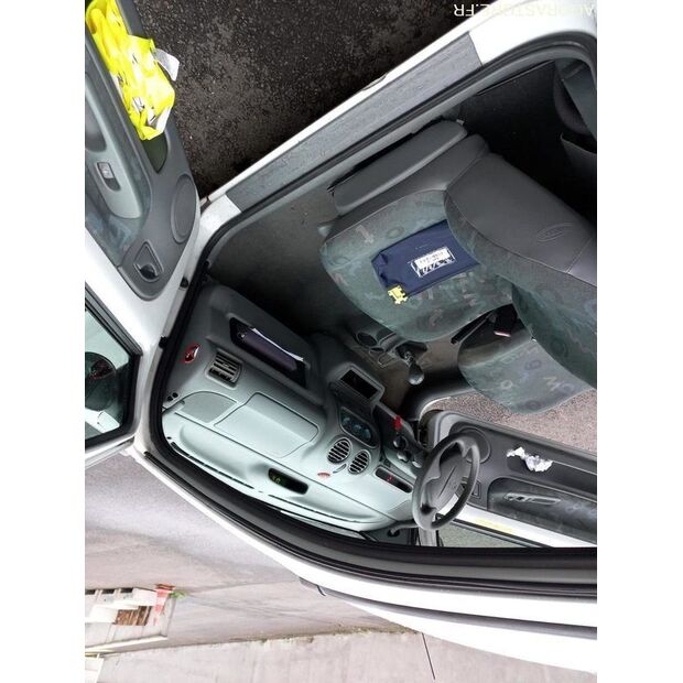 2006 رينو Twingo-46335559