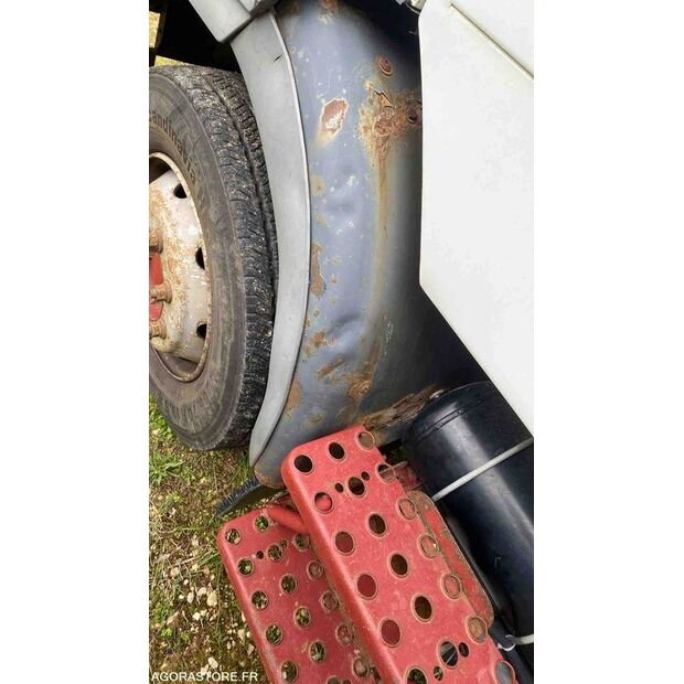 1999 Renault M150-46335586