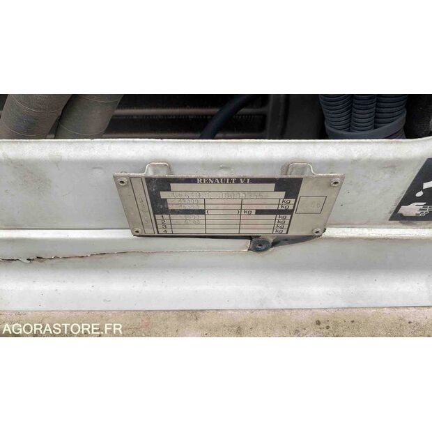 1999 Renault M150-46335594