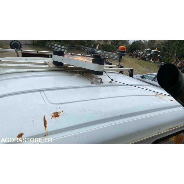 1999 Renault M150-46335607