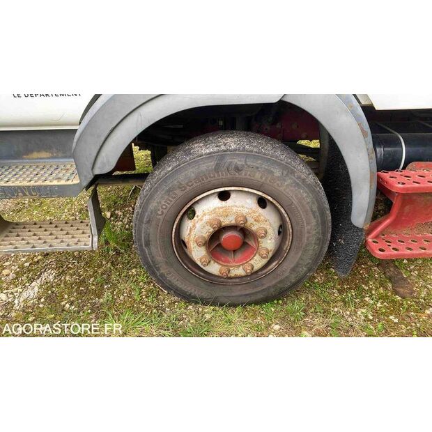 1999 Renault M150-46335610