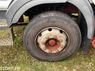 1999-renault-m150-1438030-46335610