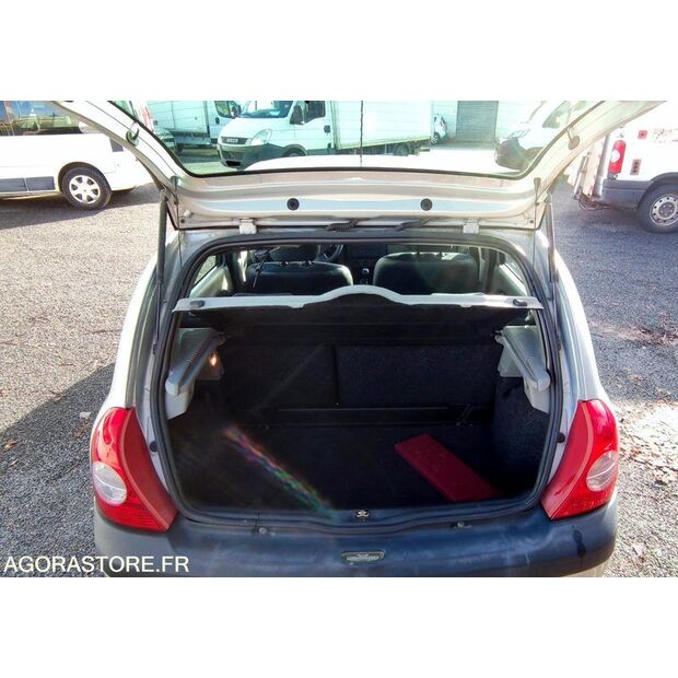 2004 رينو Clio-46335710