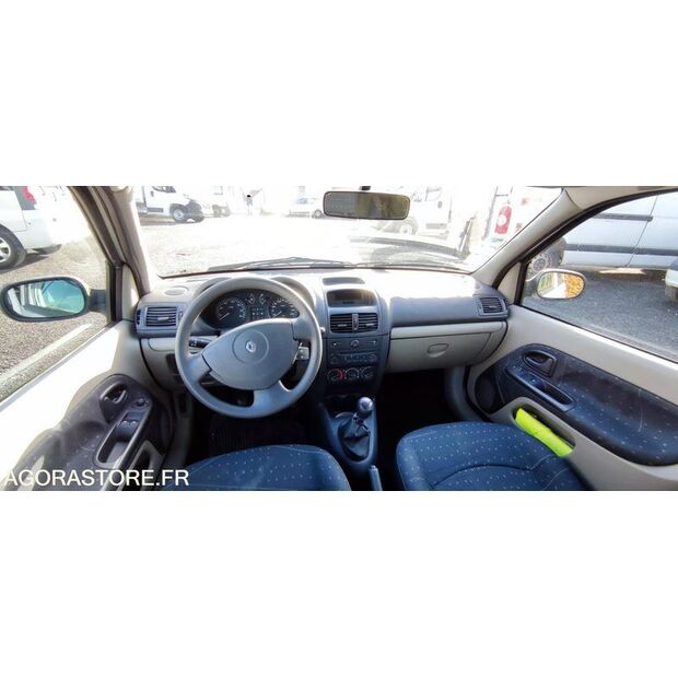 2004 رينو Clio-46335711