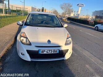 2010-renault-clio-1438038-46335821