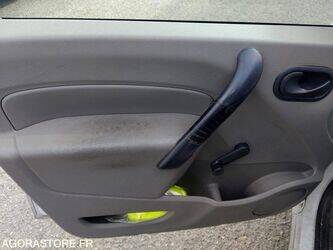 2009-renault-kangoo-1438040-46335870