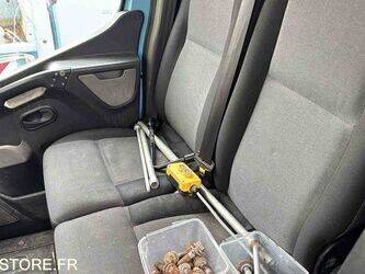 2013-renault-master-1438041-46335895