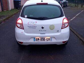 2011-renault-clio-1438042-46335927