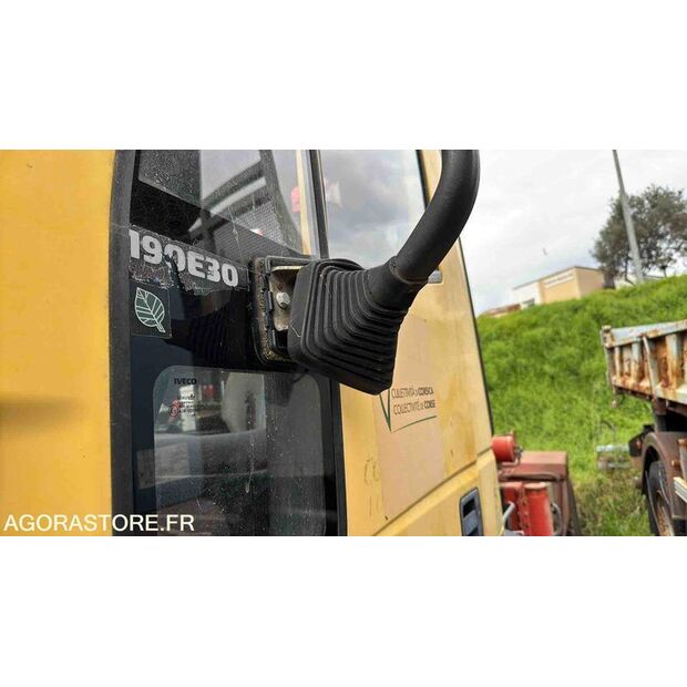 1996 ايفكو 190E30-46336033