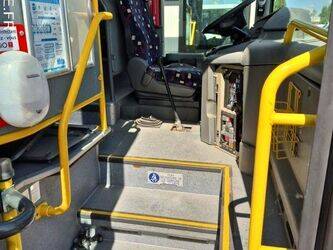 2011-mercedes-benz-intouro-1438051-46336154