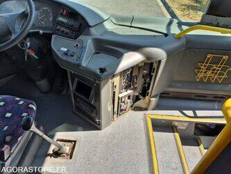 2011-mercedes-benz-intouro-1438051-46336158