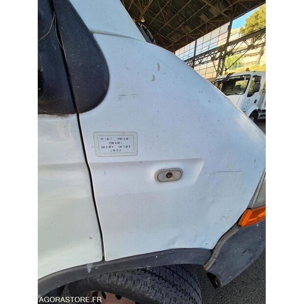 2006 رينو Master-46336227