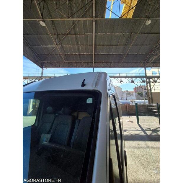 2006 رينو Master-46336228