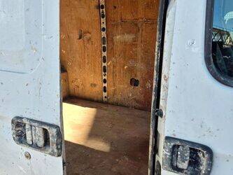 2006-renault-master-1438054-46336235