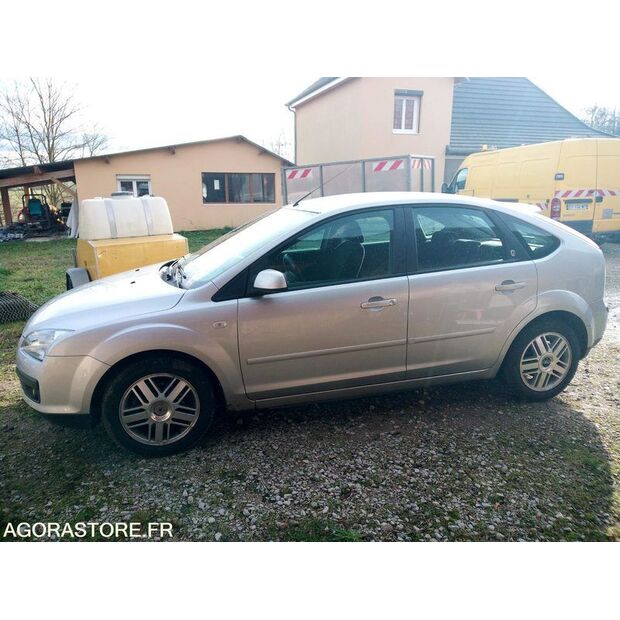 2006 Ford Focus-46336263