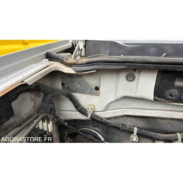 2007 ميتسوبيشي L200-46336298