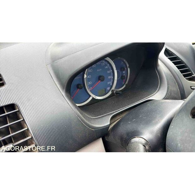 2007 ميتسوبيشي L200-46336306