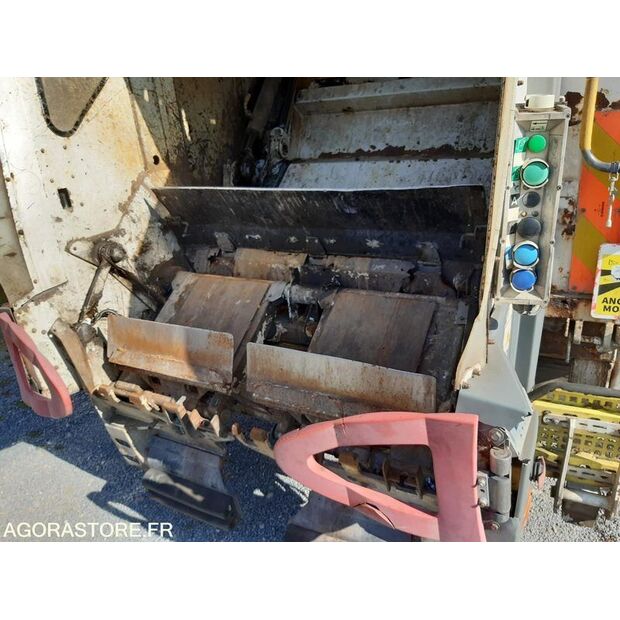 2008 رينو PREMIUM-46336335