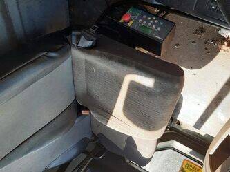 2008-renault-premium-1438058-46336344