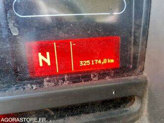 2008-renault-premium-1438058-46336355