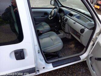 2004-renault-kangoo-1438060-46336374