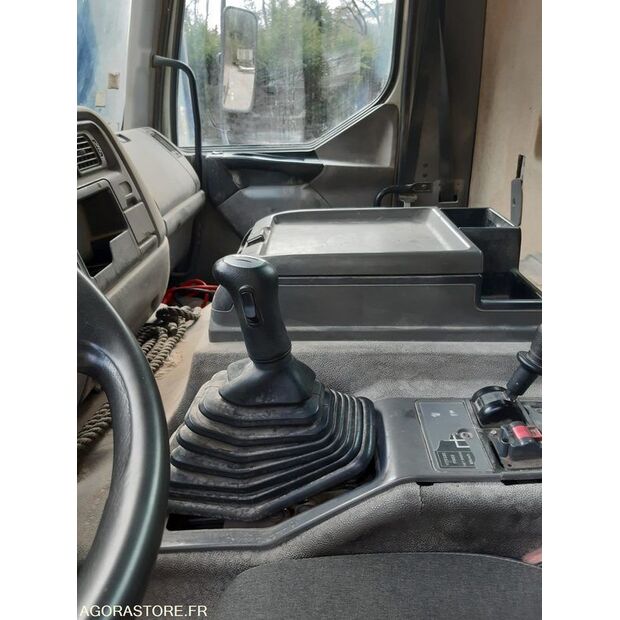 2002 Renault-46336396