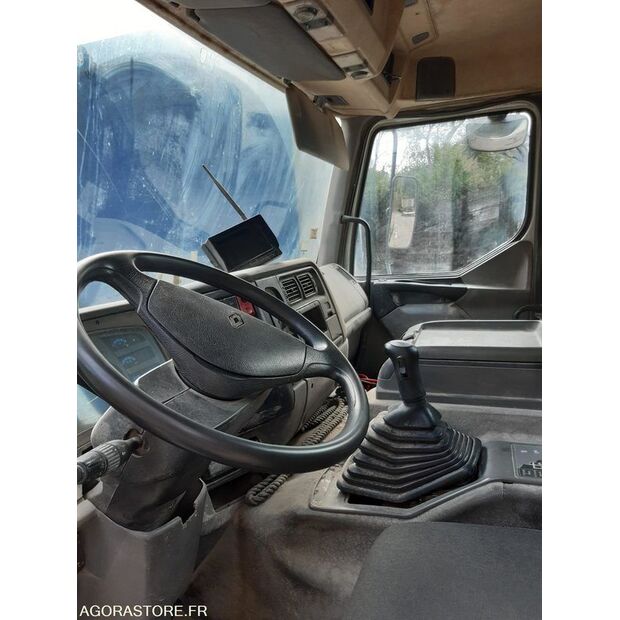 2002 Renault-46336397