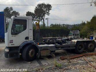 2002-renault-1438061-46336399