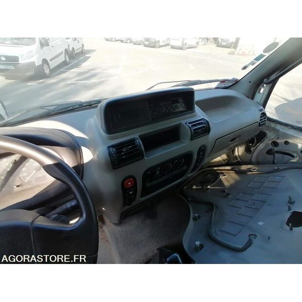 2003 رينو Mascott-46336548