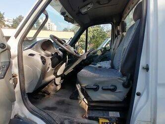 2003-renault-mascott-1438066-46336551