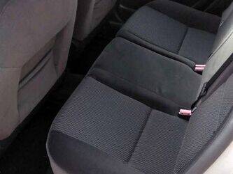 2007-peugeot-207-1438068-46336586