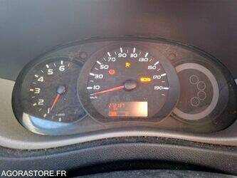 2011-renault-master-1438070-46336660