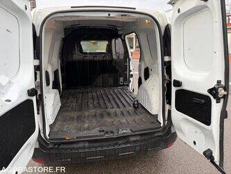 2022-renault-express-1438078-46336855