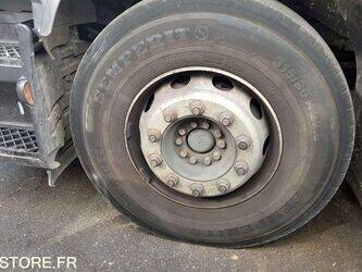 2015-renault-d-wide-1437635-46336973