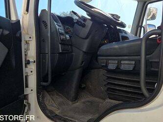 2015-renault-d-wide-1437635-46336984