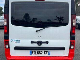 2019-renault-trafic-1437698-46337285