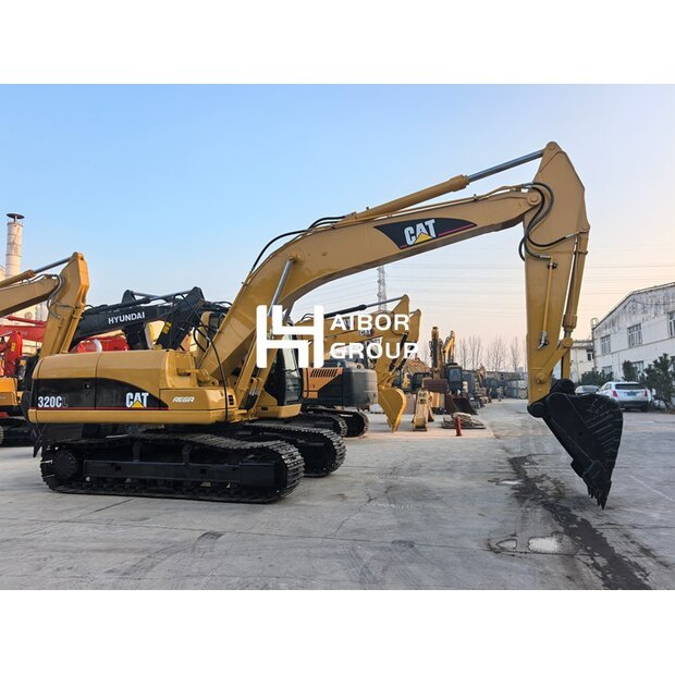 2024 Caterpillar 320C-46337650