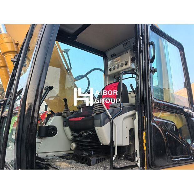 2024 Caterpillar 320C-46337659