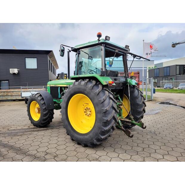 JOHN DEERE 3040-46337694