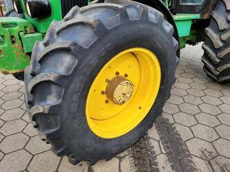 john-deere-3040-1438086-46337697