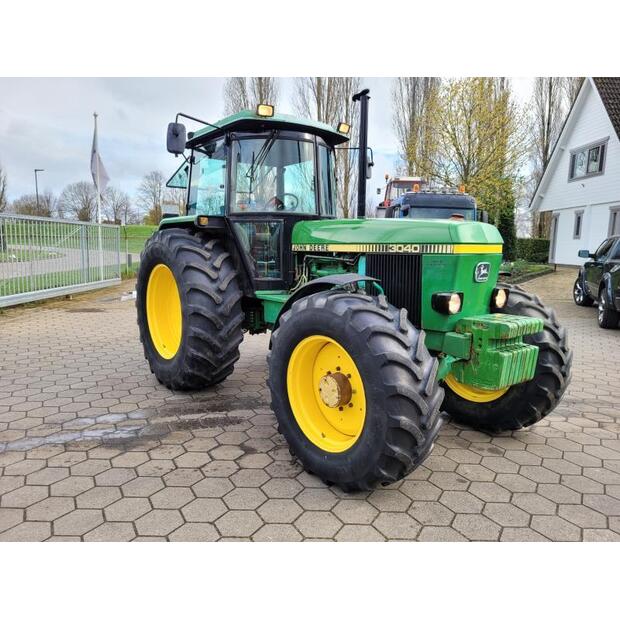 JOHN DEERE 3040-46337700