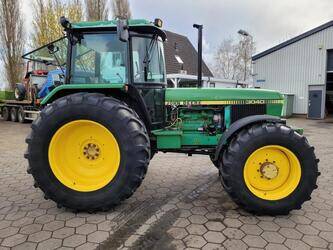 john-deere-3040-1438086-46337702